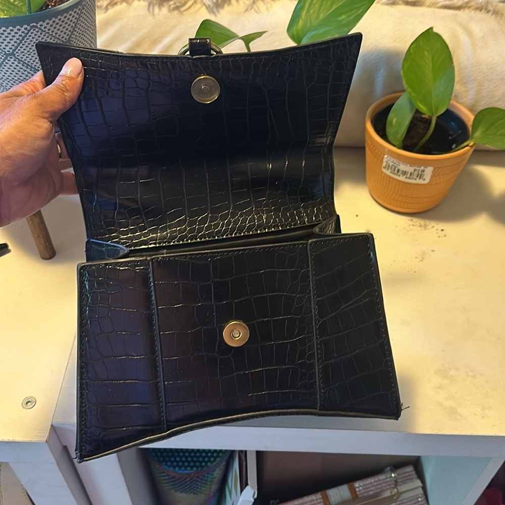 Black mini hand bag with strap - Picture 10 of 13